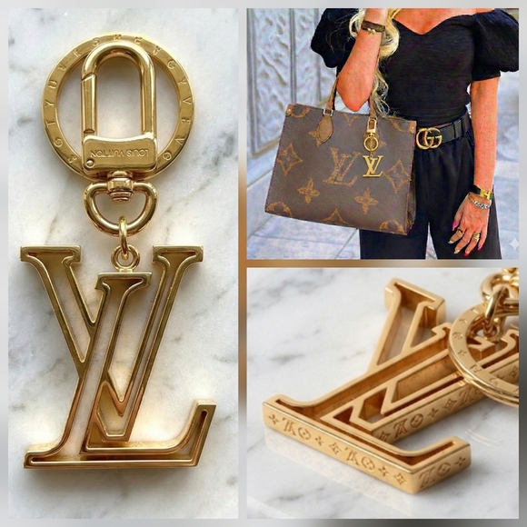 Louis Vuitton Accessories - Louis Vuitton LV Link Gold Bag Charm Key Holder M69481 ✨